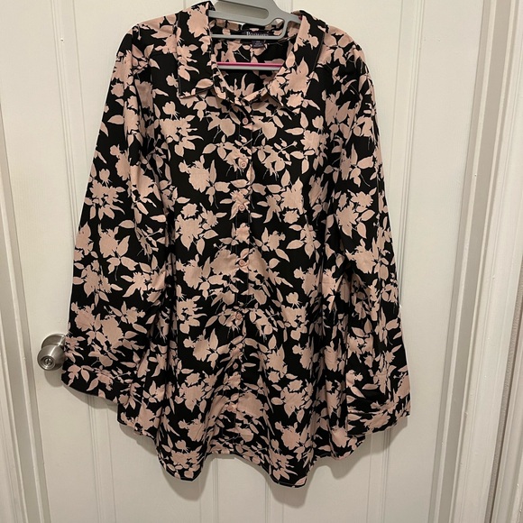 Roaman's Tops - NWOT Roamans Plus Size Women Buttons DownShirt Long Sleeve Cotton Blend Size 30W